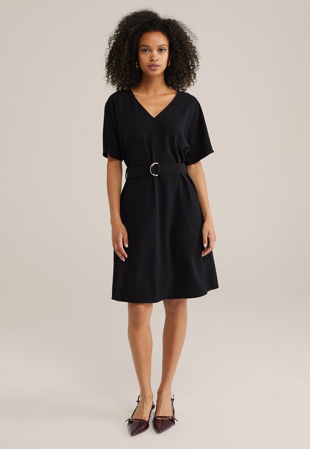 Повседневное платье WE Fashion, черный
Повседневное платье WE Fashion, черный