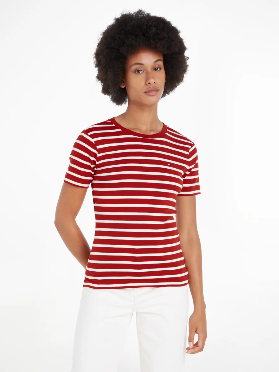 Футболка Tommy Hilfiger "NEW SLIM CODY C-NK SS" с вышитым логотипом, цвет Breton Stp/ Dark Magma/ Ecru
Футболка Tommy Hilfiger "NEW SLIM CODY C-NK SS" с вышитым логотипом, цвет Breton Stp/ Dark Magma/ Ecru
