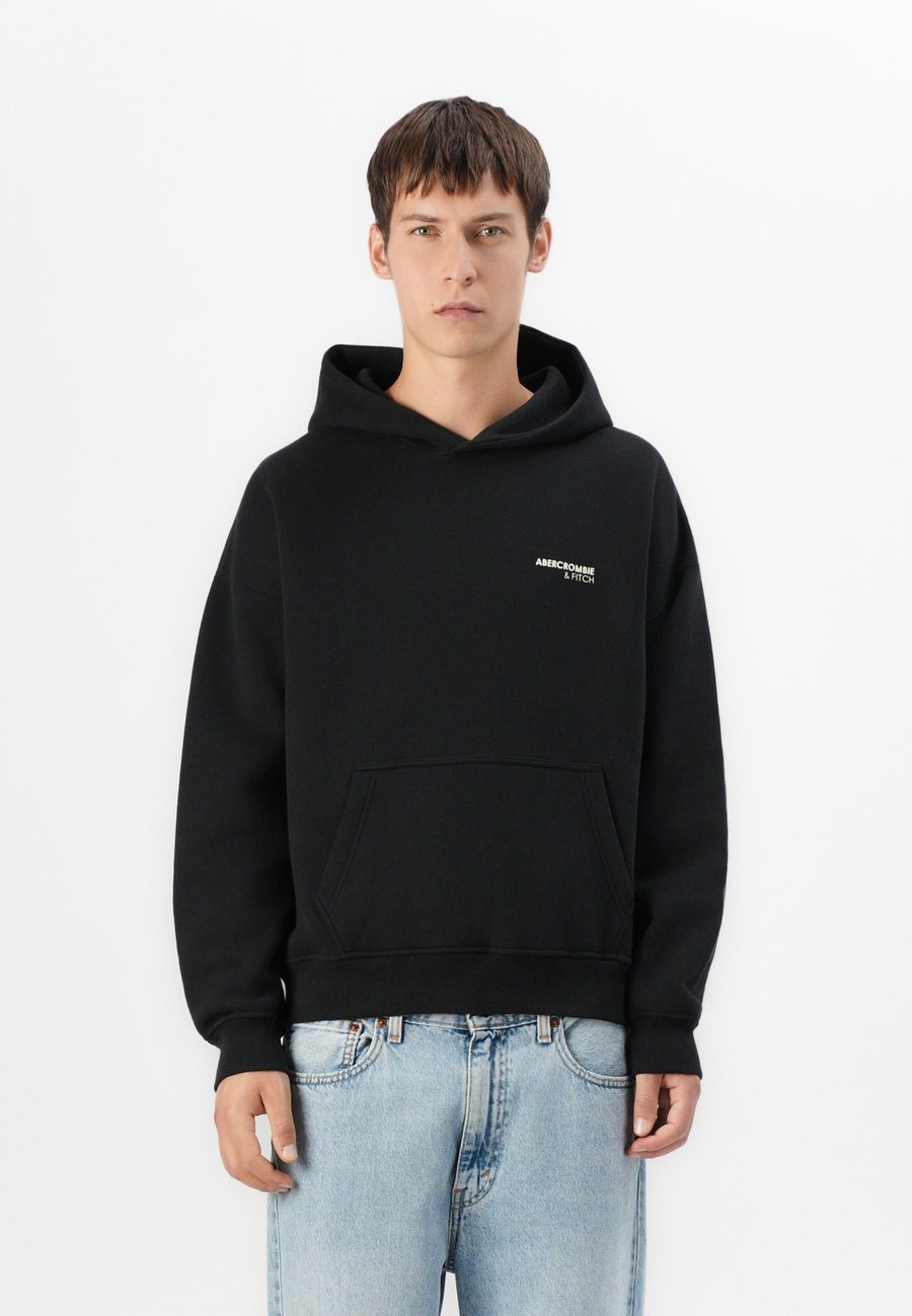 Худи Abercrombie & Fitch SMALL SCALE LOGO, Black
Худи Abercrombie & Fitch SMALL SCALE LOGO, Black