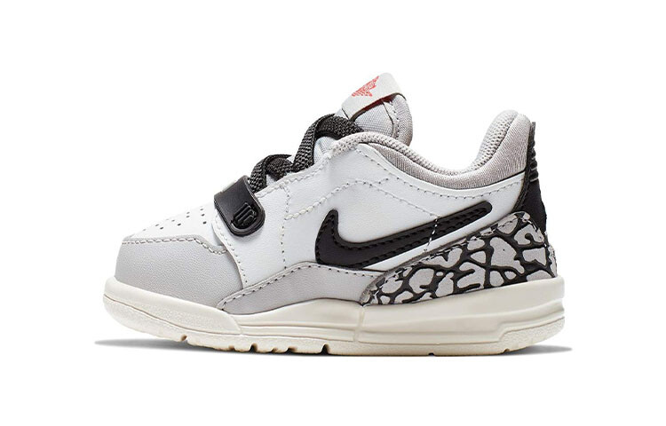 Кроссовки Jordan Legacy 312 для малышей TD
Кроссовки Jordan Legacy 312 для малышей TD