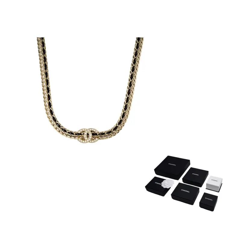 CHANEL Двойная цепочка из ягненка Women's Black/Gold
CHANEL Двойная цепочка из ягненка Women's Black/Gold