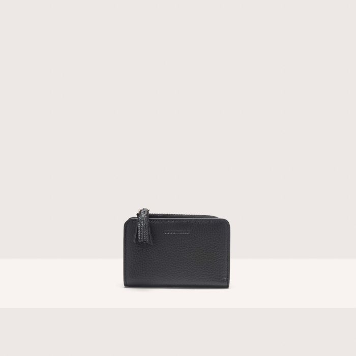 Кошелек Coccinelle Tassel, цвет Noir
Кошелек Coccinelle Tassel, цвет Noir