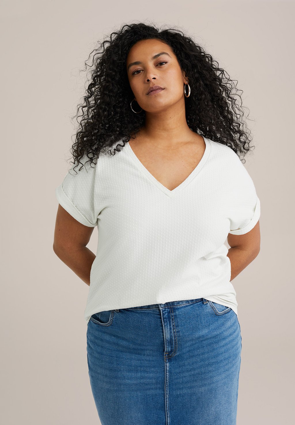 Футболка с принтом CURVE WE Fashion, белый
Футболка с принтом CURVE WE Fashion, белый