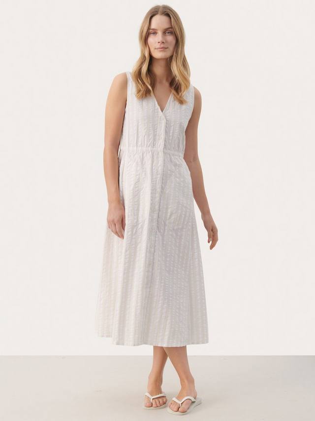 Платье из чистого органического хлопка в полоску от gullfrid Part Two, цвет Bright White
Платье из чистого органического хлопка в полоску от gullfrid Part Two, цвет Bright White