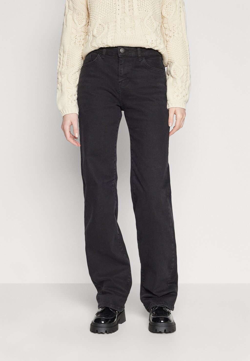 Джинсы прямого кроя YOLANDA WIDE Noisy May, черный
Джинсы прямого кроя YOLANDA WIDE Noisy May, черный