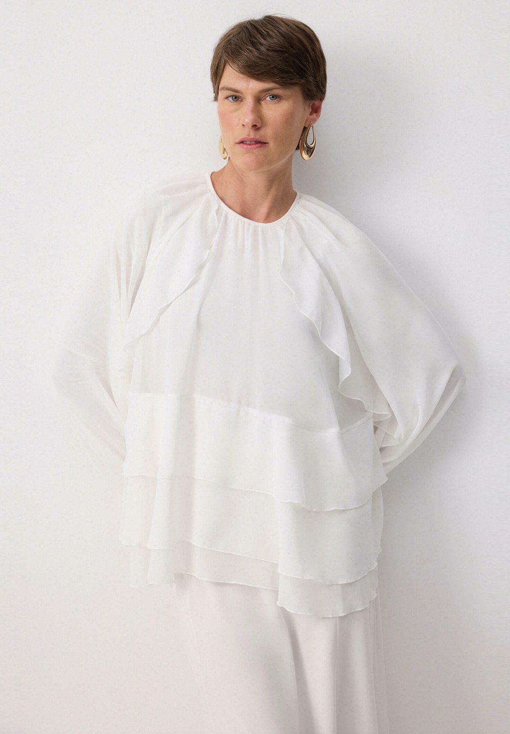 Блуза Touché Privé, белый 
Блуза Touché Privé, белый