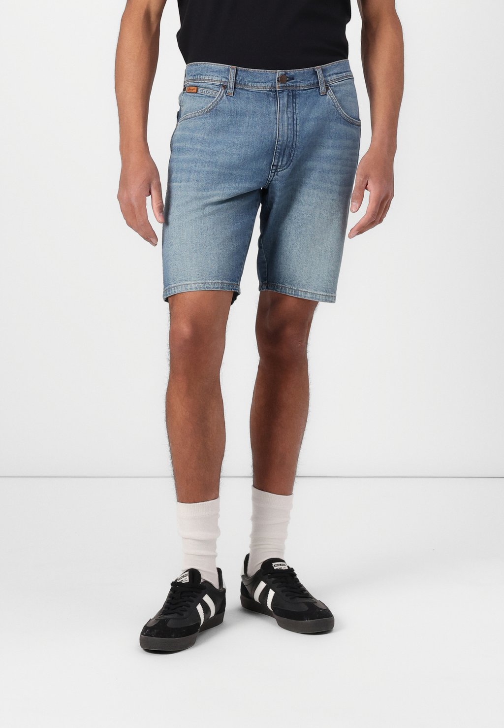 Джинсовые шорты TEXAS Wrangler, цвет Ocean Surge
Джинсовые шорты TEXAS Wrangler, цвет Ocean Surge