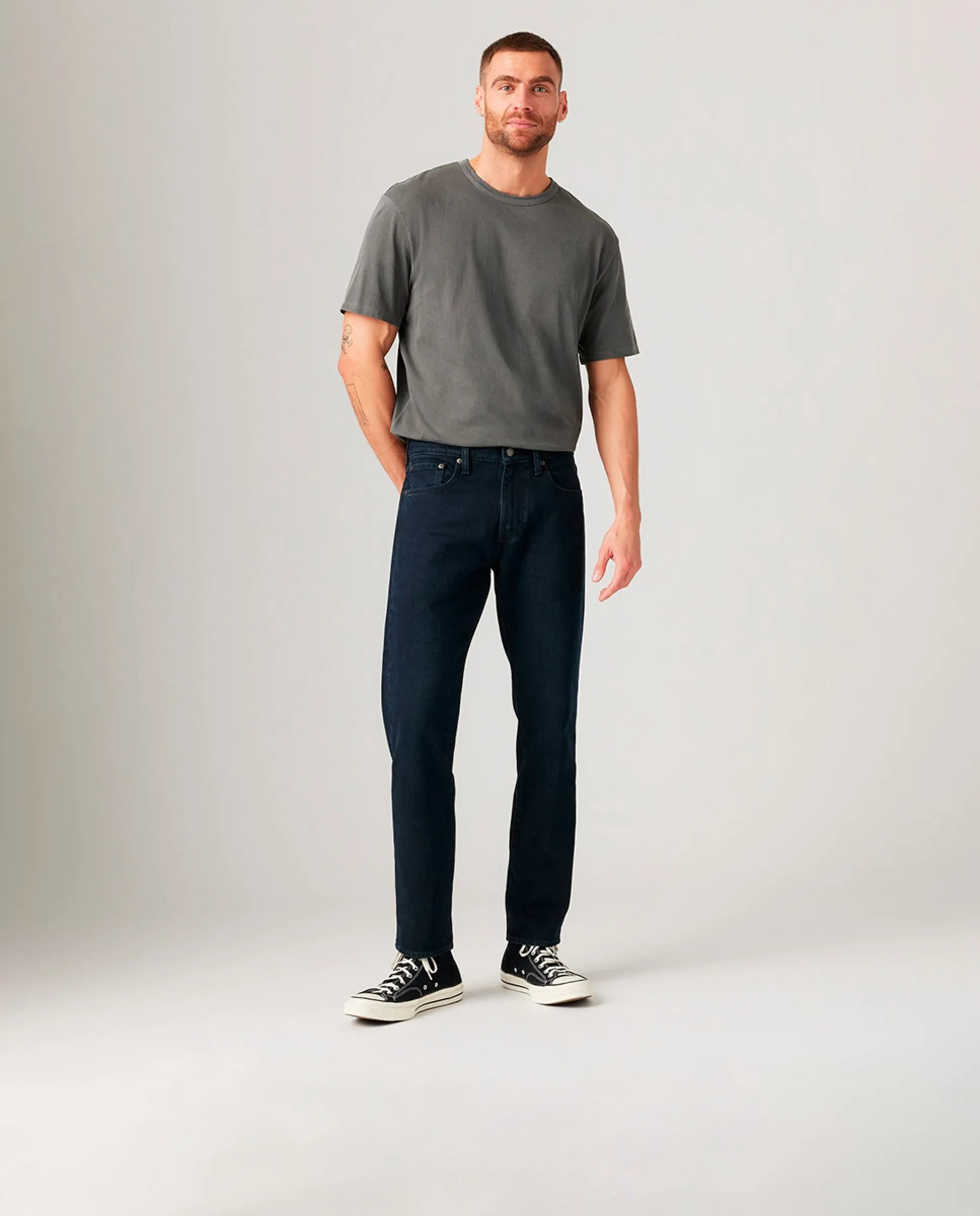 Мужские зауженные эластичные джинсы Levi'S, темно-синий
Мужские зауженные эластичные джинсы Levi'S, темно-синий