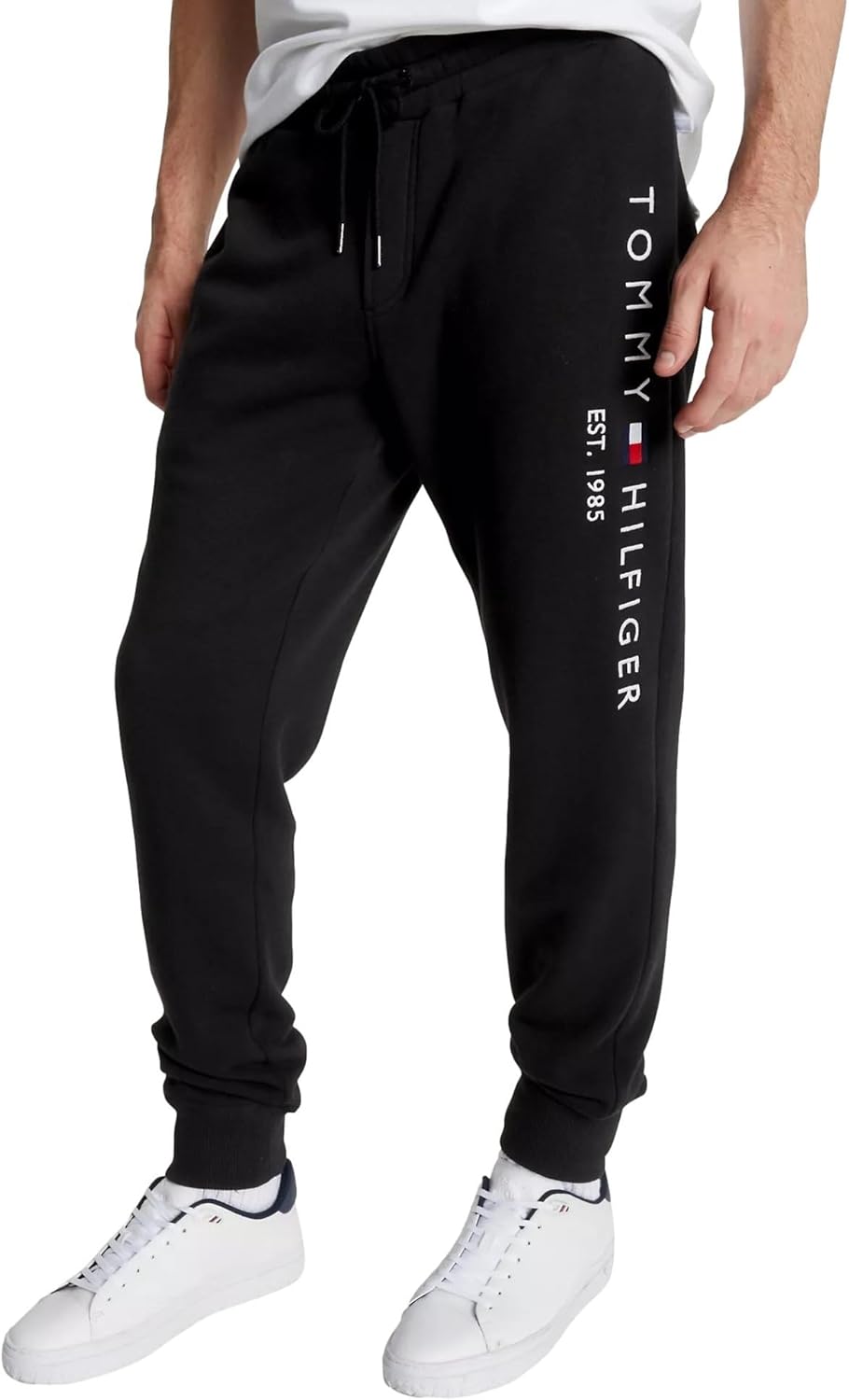 Мужские спортивные брюки с логотипом и карманами TOMMY HILFIGER, размер M, цвет P Navy, Dark Sable Black
Мужские спортивные брюки с логотипом и карманами TOMMY HILFIGER, размер M, цвет P Navy, Dark Sable Black