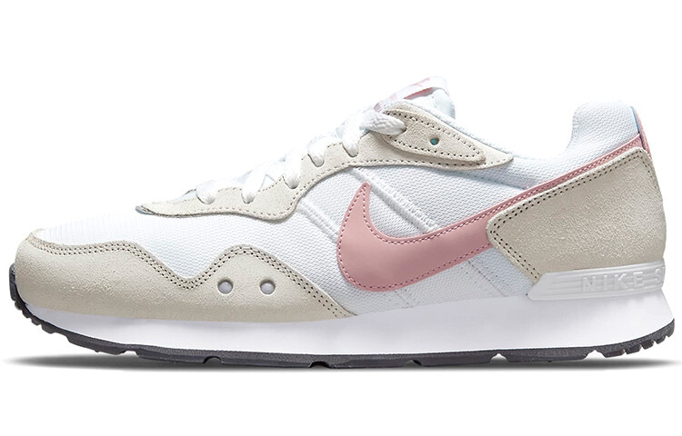 Женские кроссовки для бега Nike Venture Runner
Женские кроссовки для бега Nike Venture Runner