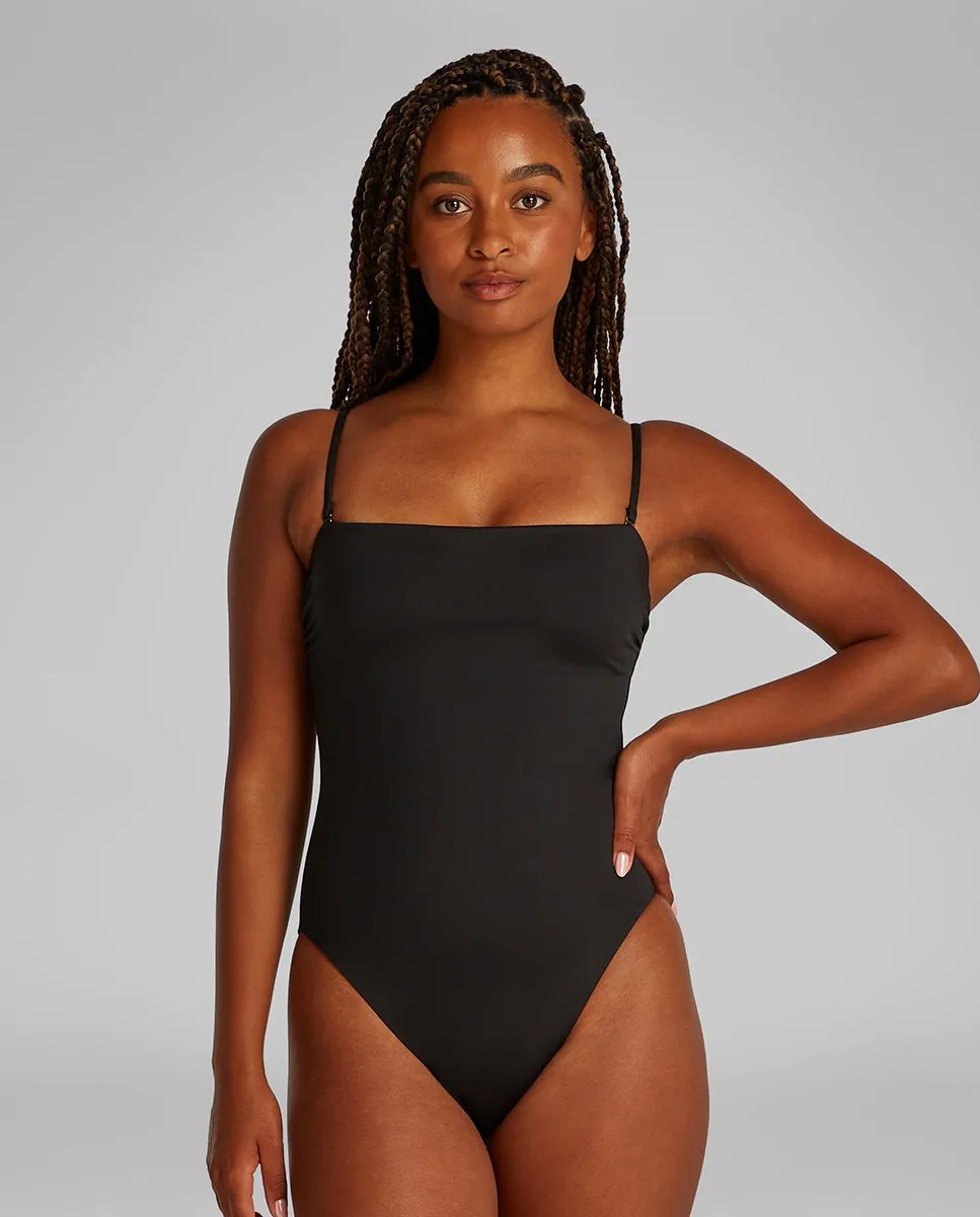 Купальник бандо со съемными бретелями Calvin Klein, черный
Купальник бандо со съемными бретелями Calvin Klein, черный