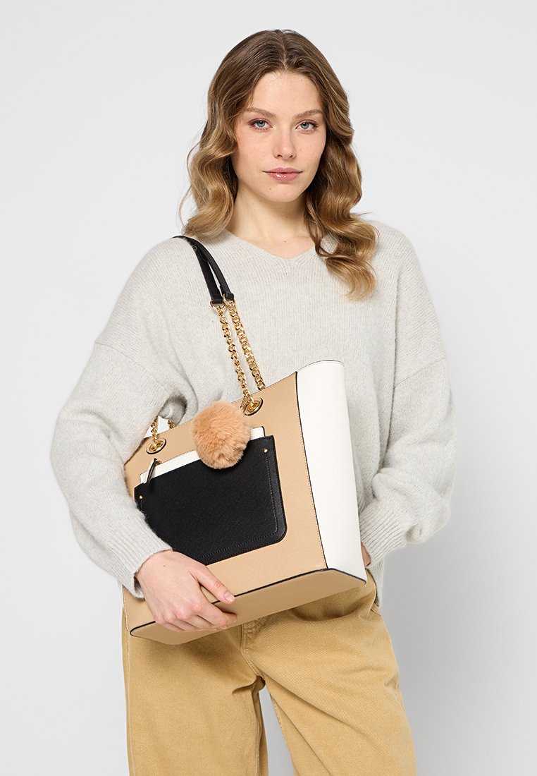 Сумка ALDO Handbag, Natural/Beige
Сумка ALDO Handbag, Natural/Beige
