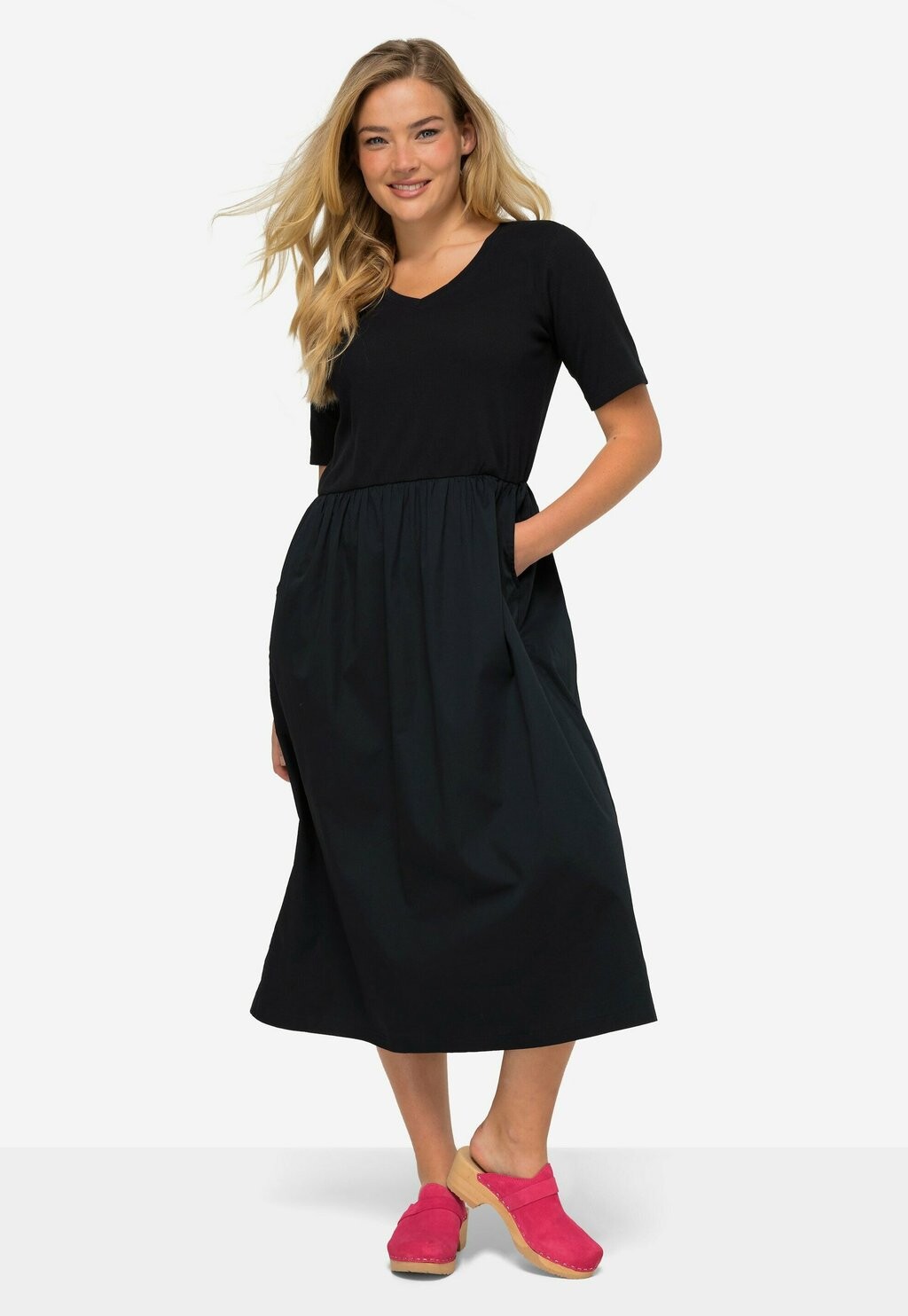 Платье из джерси HALBARM LAURASØN, цвет marine
Платье из джерси HALBARM LAURASØN, цвет marine