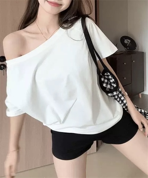 Футболка свободного кроя с открытыми плечами и двусторонним V-образным вырезом Dream Garden, белая, Белый, Футболка свободного кроя с открытыми плечами и двусторонним V-образным вырезом Dream Garden, белая
Футболка свободного кроя с открытыми плечами и двусторонним V-образным вырезом Dream Garden, белая, Белый, Футболка свободного кроя с открытыми плечами и двусторонним V-образным вырезом Dream Garden, белая