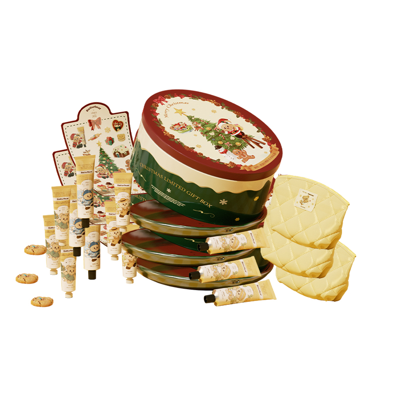 Roopy Подарочный набор кремов для рук 2025 Butter Bear Collaboration Christmas Box 55г*2 шт+25г*2 тюбика увлажняющий и питающий
Roopy Подарочный набор кремов для рук 2025 Butter Bear Collaboration Christmas Box 55г*2 шт+25г*2 тюбика увлажняющий и питающий