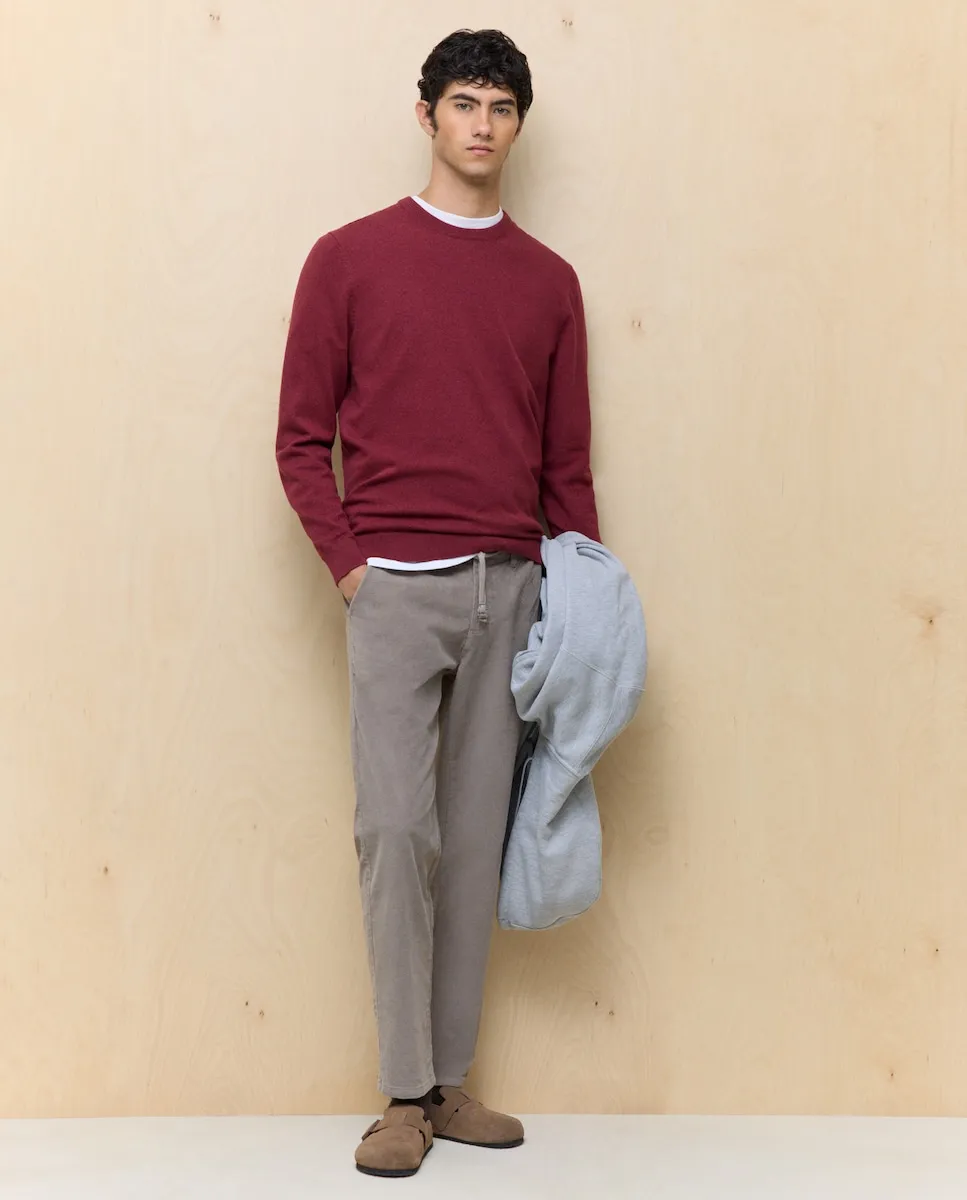 Мужские узкие брюки-чино из стрейч-вельвета Easy Wear, песочный
Мужские узкие брюки-чино из стрейч-вельвета Easy Wear, песочный