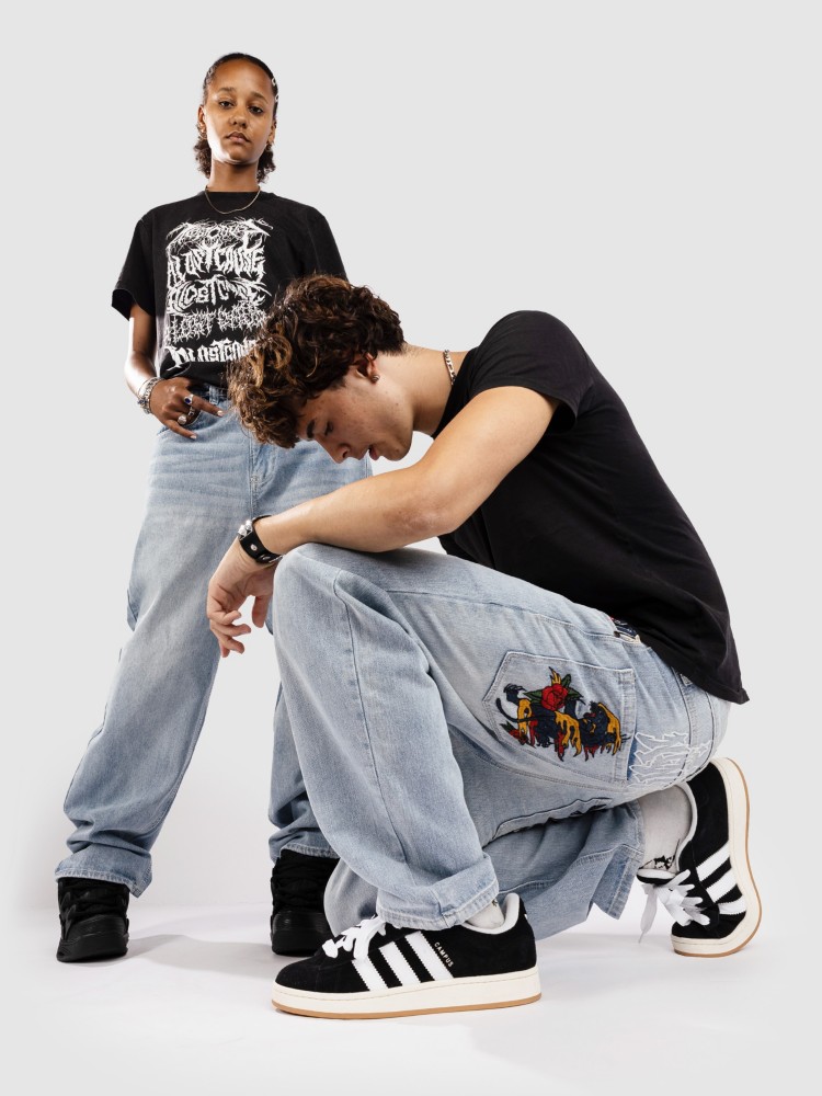 Мешковатые джинсы Ninth Hall Ambush Ember Baggy Jeans, light blue
Мешковатые джинсы Ninth Hall Ambush Ember Baggy Jeans, light blue