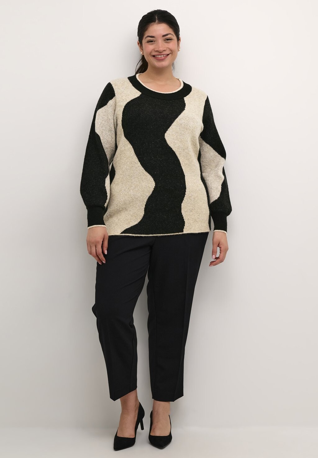 Джемпер VILMA Kaffe Curve, черный
Джемпер VILMA Kaffe Curve, черный