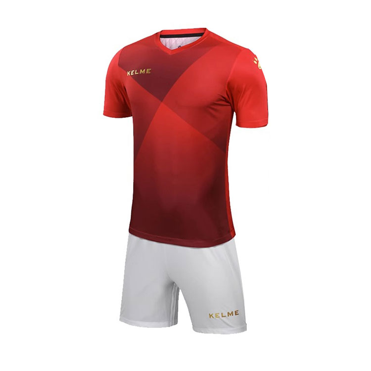 Футбольная форма мужская KELME, золото
Футбольная форма мужская KELME, золото