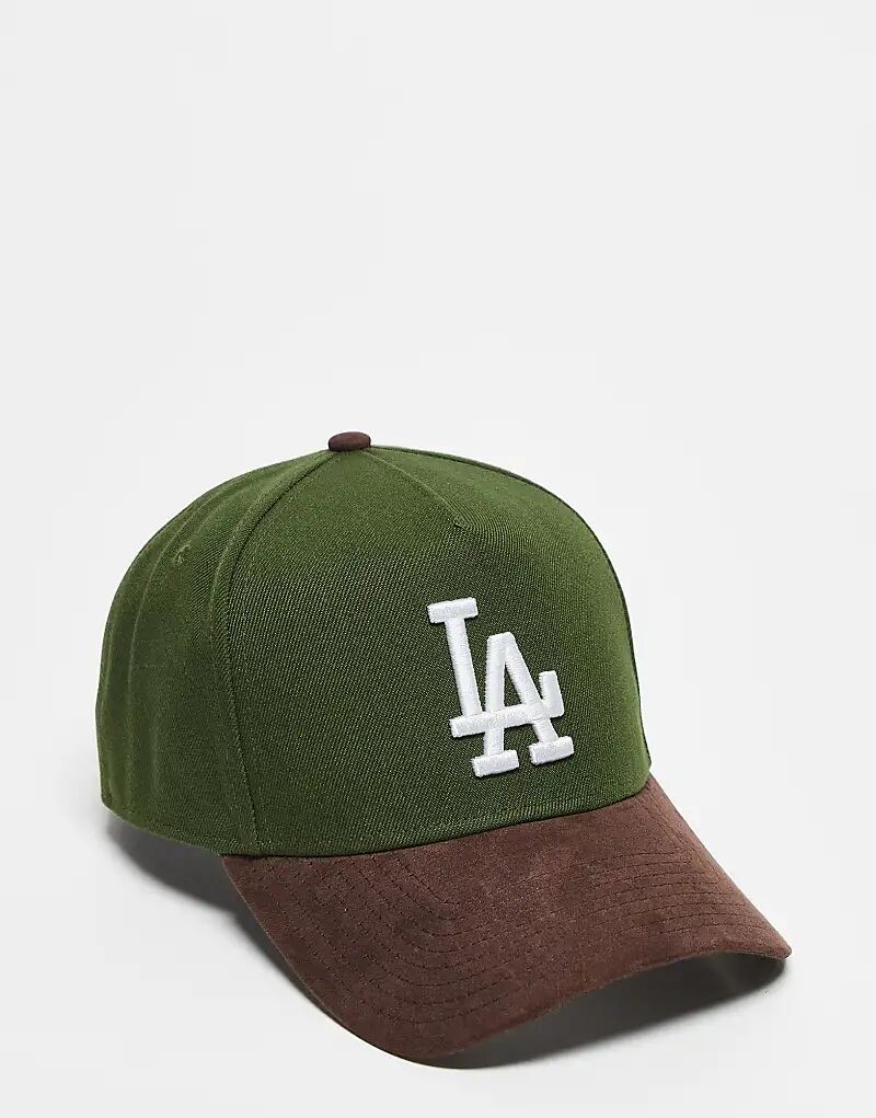 Кепка New Era LA Dodgers E-frame зеленого цвета с козырьком из коричневой замши
Кепка New Era LA Dodgers E-frame зеленого цвета с козырьком из коричневой замши