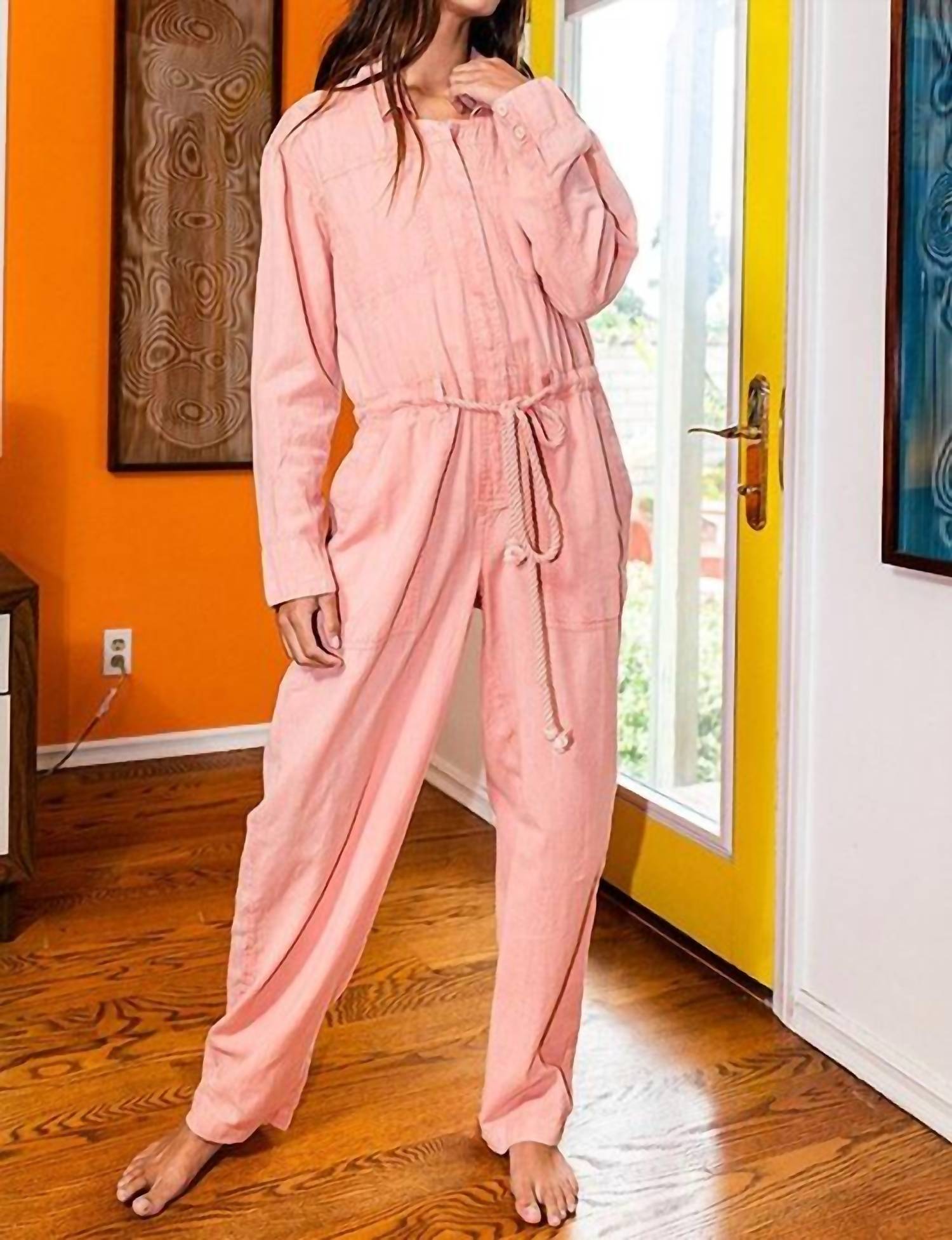 Льняной комбинезон на пуговицах в лососевом цвете BUCKETLIST, Salmon
Льняной комбинезон на пуговицах в лососевом цвете BUCKETLIST, Salmon