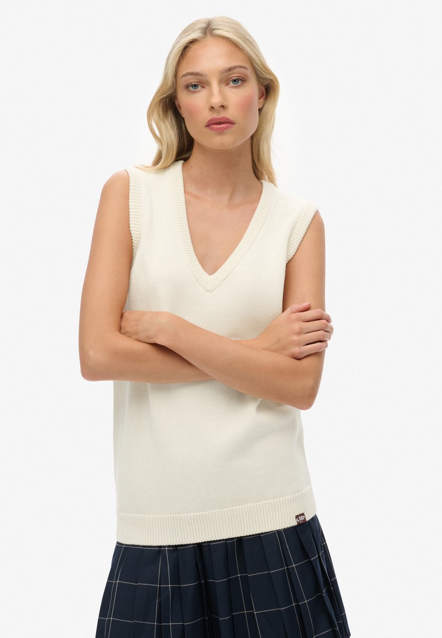 Топ Superdry & Co ATHLETIC ESSENTIALS , Desert Bone Off White/White
Топ Superdry & Co ATHLETIC ESSENTIALS , Desert Bone Off White/White