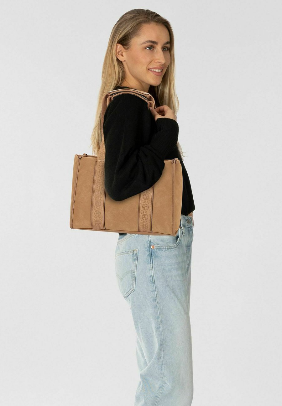 Сумка TOM TAILOR YARA SHOPPER, Camel
Сумка TOM TAILOR YARA SHOPPER, Camel
