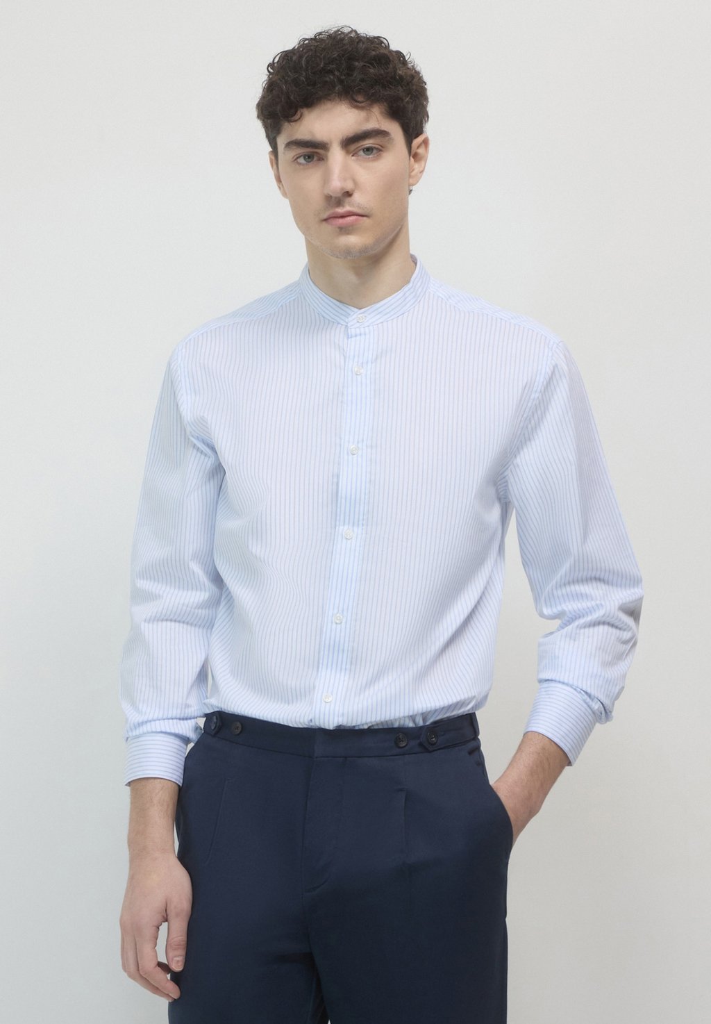 Рубашка COREANA A RIGHE Calliope, светло-голубой
Рубашка COREANA A RIGHE Calliope, светло-голубой