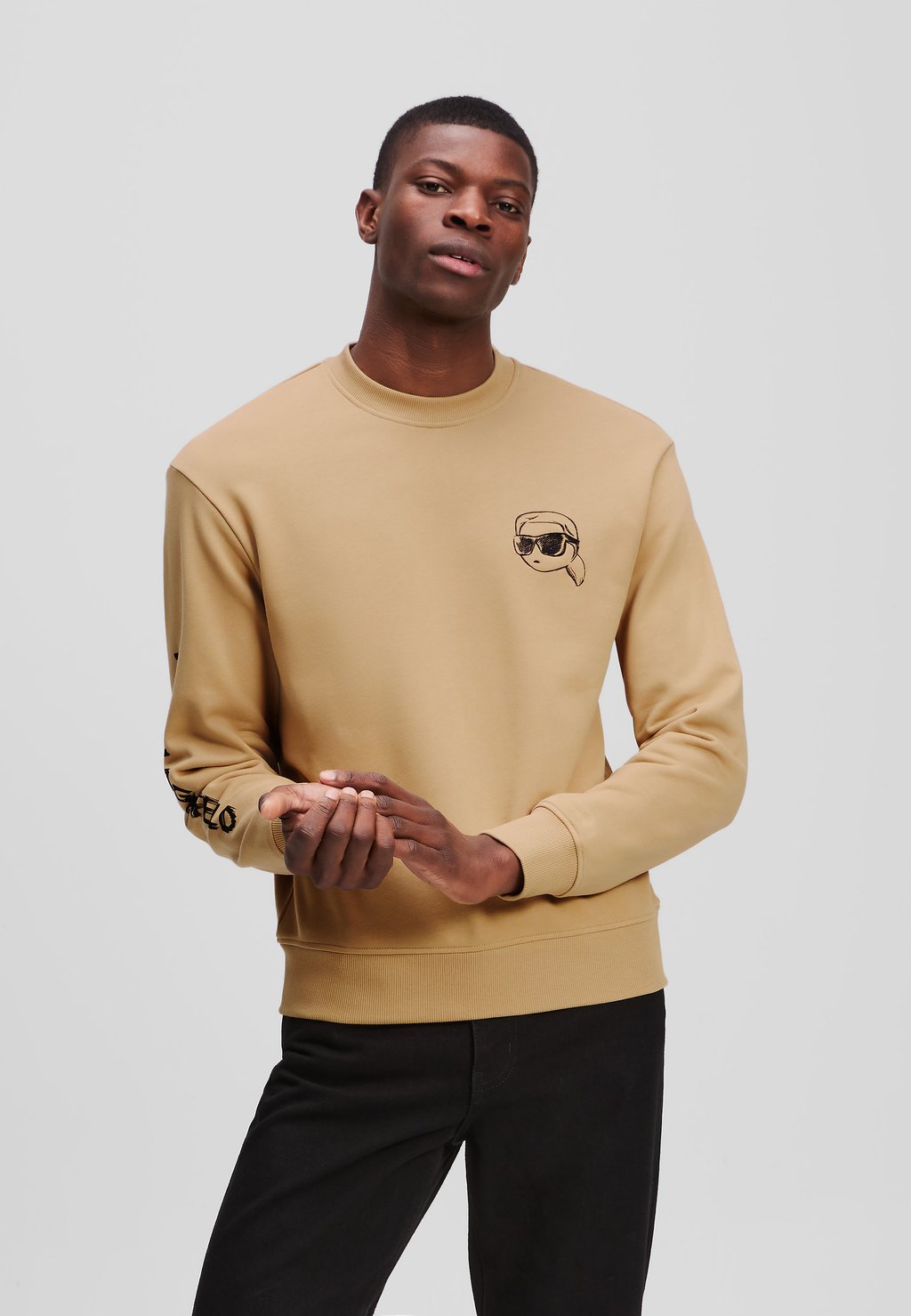 Толстовка KARL LAGERFELD, бежевый
Толстовка KARL LAGERFELD, бежевый