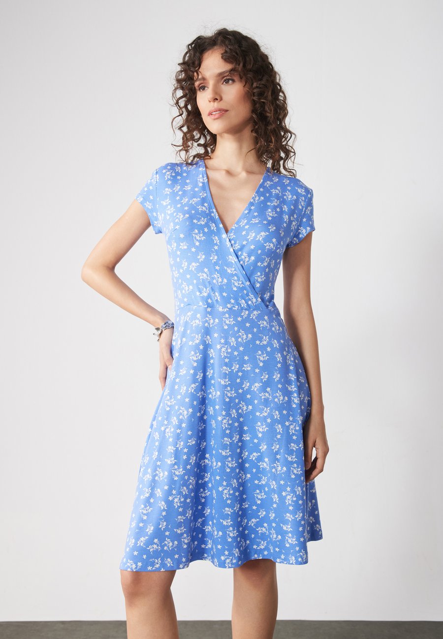 Платье Anna Field Jersey dress, Blue/White Ditsy/Blue
Платье Anna Field Jersey dress, Blue/White Ditsy/Blue