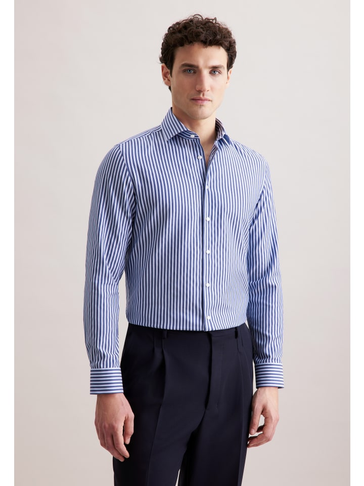 Рубашка делового кроя темно-синего цвета Seidensticker
Рубашка делового кроя темно-синего цвета Seidensticker