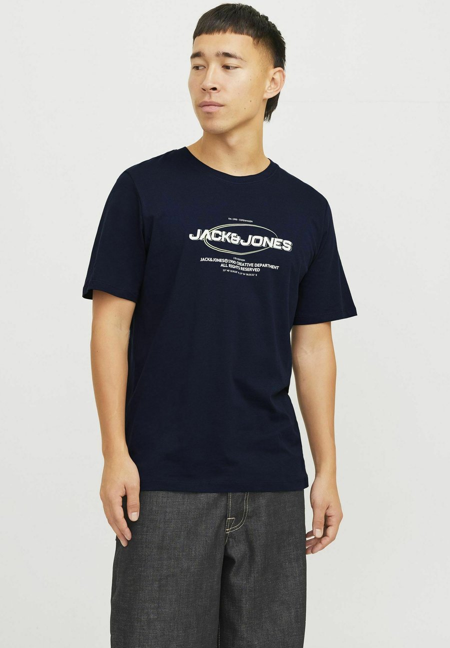 Футболка Jack & Jones GEDRUCKT RUNDHALS, Navy Blazer/Dark Blue
Футболка Jack & Jones GEDRUCKT RUNDHALS, Navy Blazer/Dark Blue