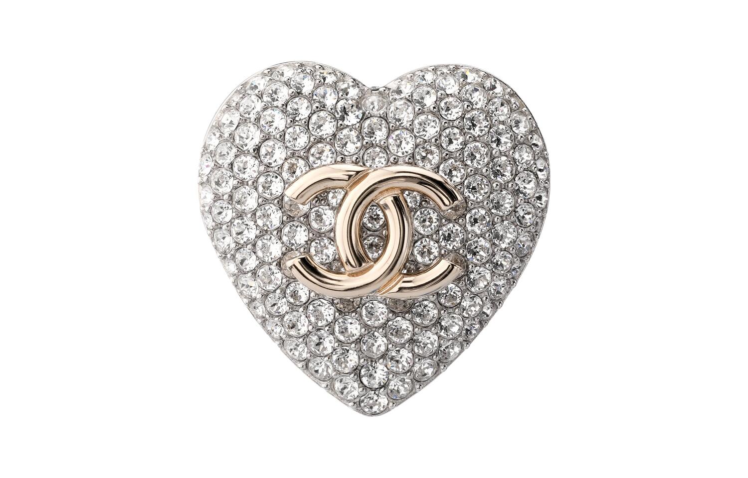 CHANEL Броши женские gold white
CHANEL Броши женские gold white