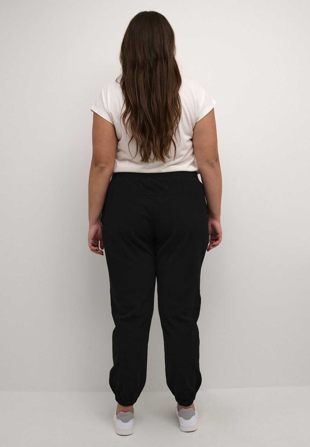 Брюки Kaffe Curve, черные глубокие
Брюки Kaffe Curve, черные глубокие