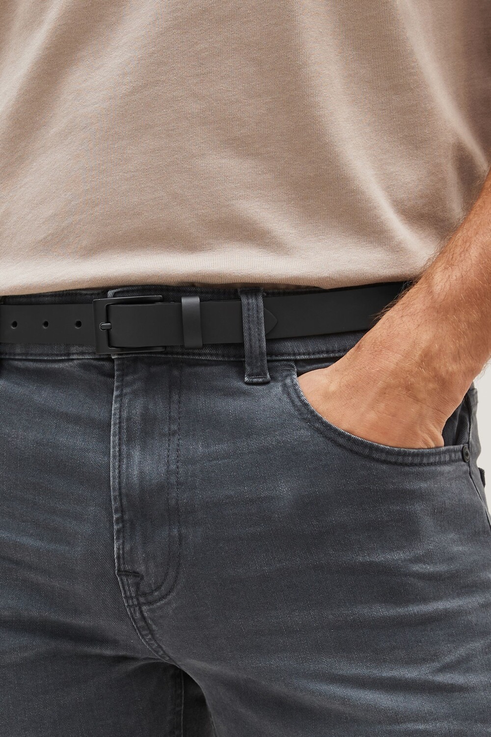 Узкий ремень Next, черный
Узкий ремень Next, черный