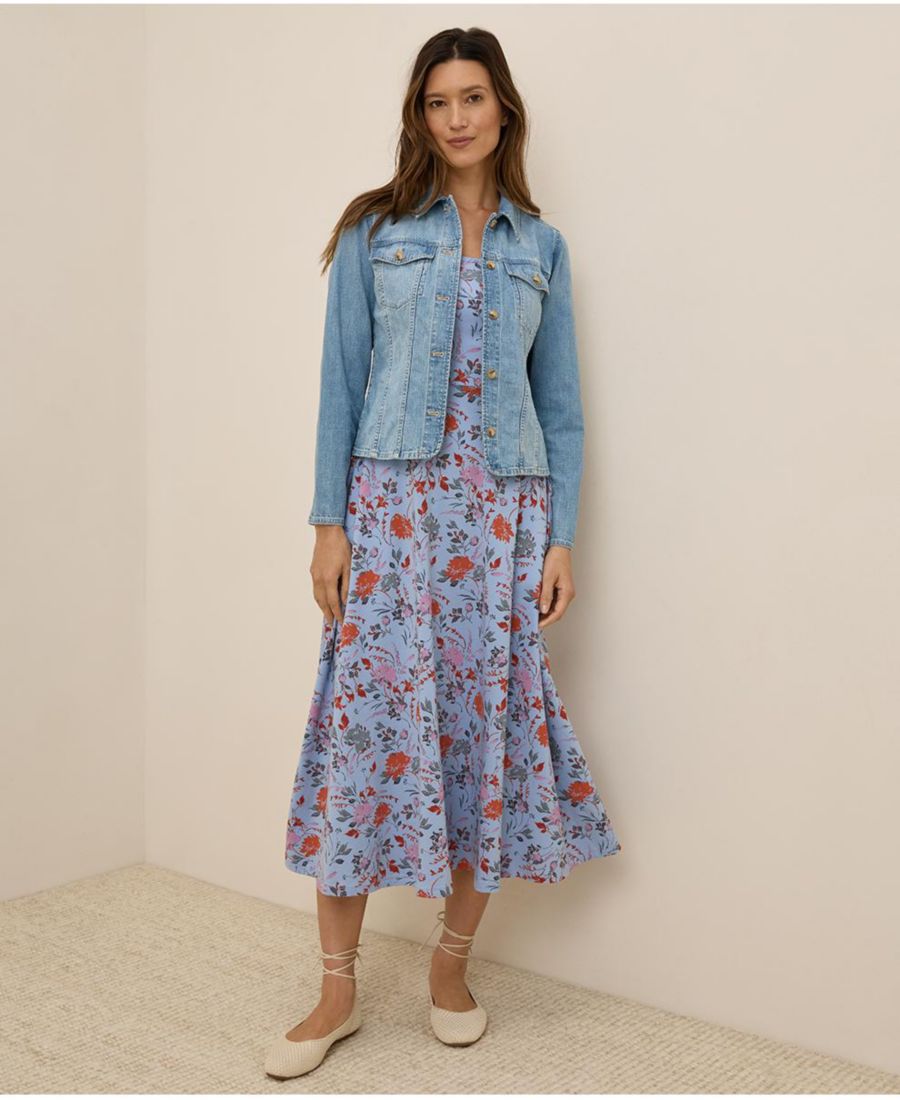 Женское короткое платье-миди из органического хлопка, приталенного силуэта с расклешенной юбкой Pact, Nightfall blooms cornflower blue
Женское короткое платье-миди из органического хлопка, приталенного силуэта с расклешенной юбкой Pact, Nightfall blooms cornflower blue