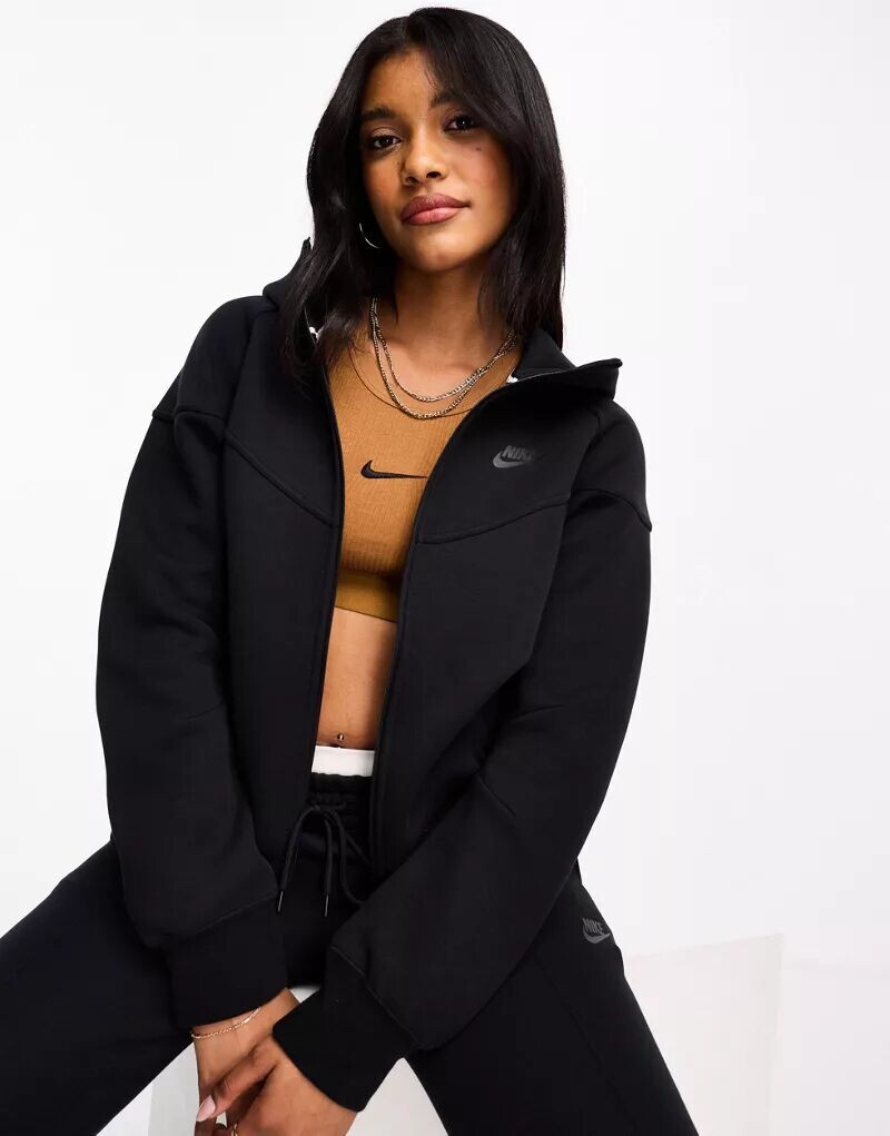 Черная флисовая худи на молнии Nike Tech
Черная флисовая худи на молнии Nike Tech