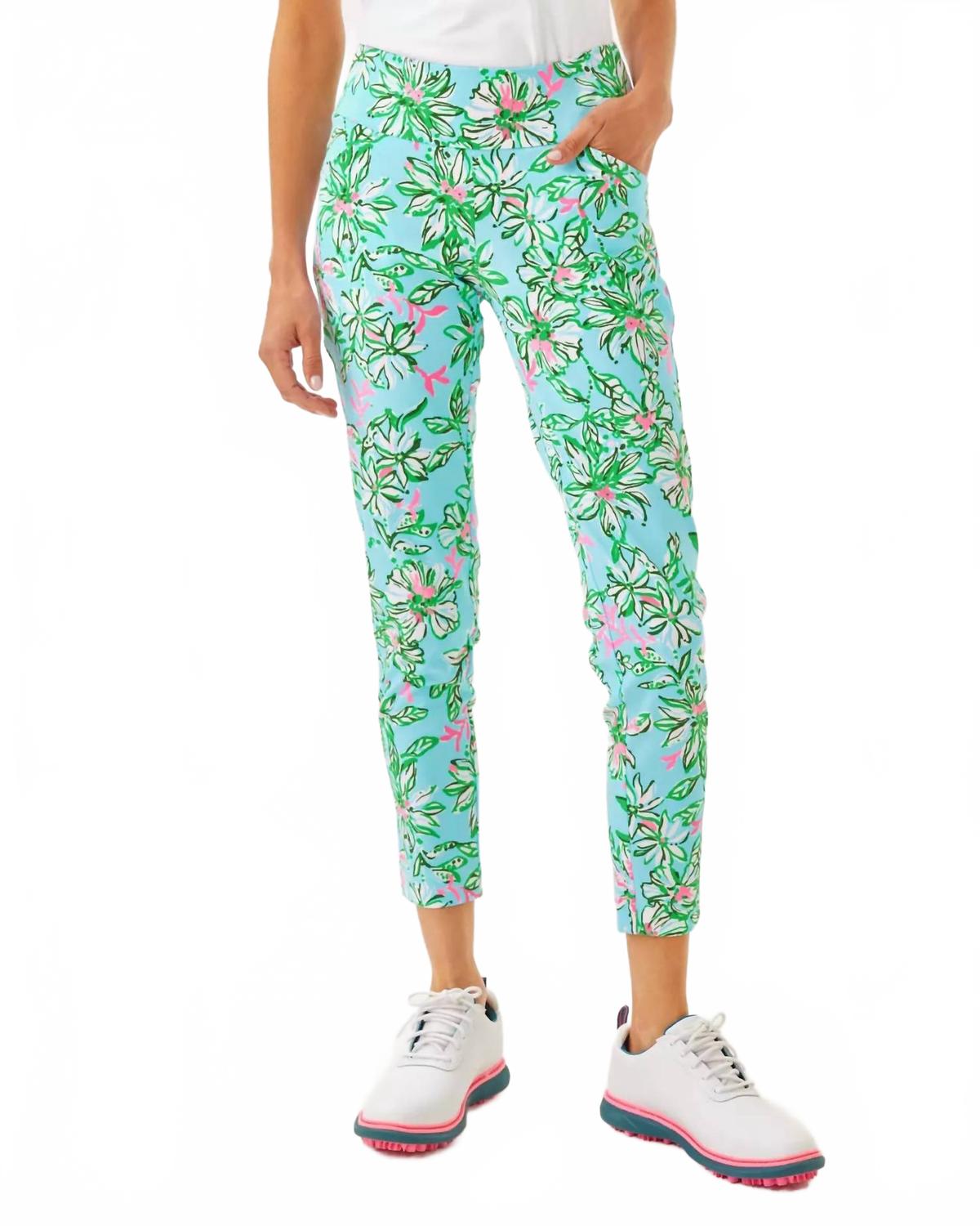 Брюки для гольфа Corso Pull-On в цвете Multi Lil Sun Of A Bun Golf Lilly Pulitzer
Брюки для гольфа Corso Pull-On в цвете Multi Lil Sun Of A Bun Golf Lilly Pulitzer