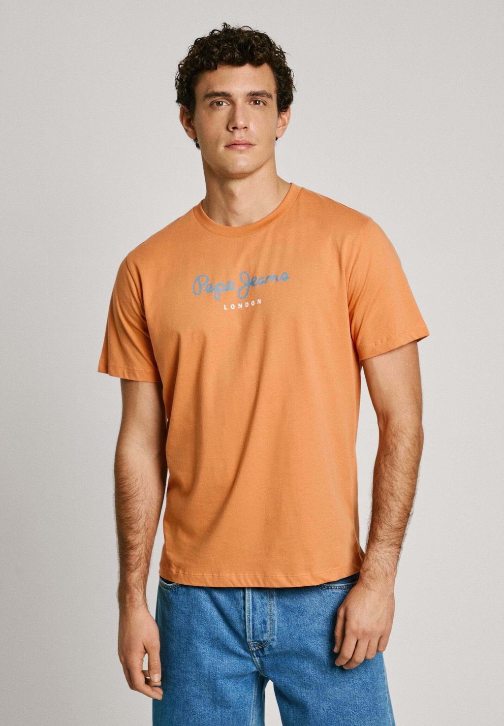 Футболка с принтом EGGO Pepe Jeans, оранжевый
Футболка с принтом EGGO Pepe Jeans, оранжевый