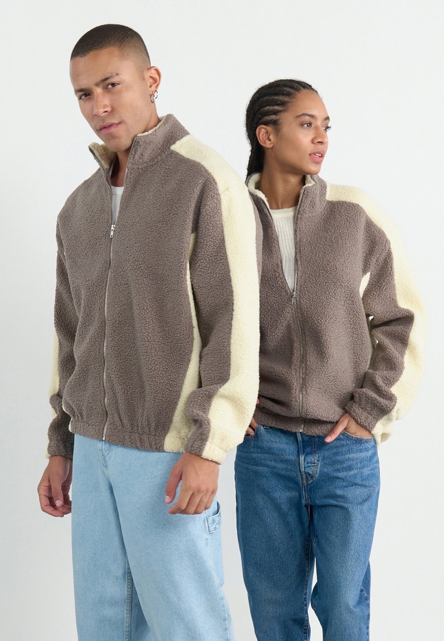 Флисовая куртка YOURTURN UNISEX, Tan
Флисовая куртка YOURTURN UNISEX, Tan