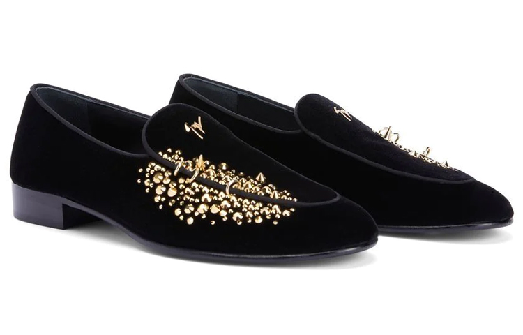 Альваро Лоферы с заклепками из бархата Giuseppe Zanotti
Альваро Лоферы с заклепками из бархата Giuseppe Zanotti