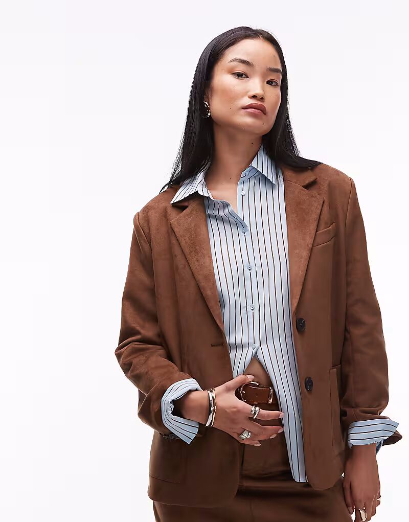 Пиджак из искусственной замши с карманом спереди, цвет кэмел 4Th & Reckless, коричневый
Пиджак из искусственной замши с карманом спереди, цвет кэмел 4Th & Reckless, коричневый