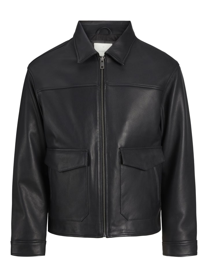 Кожаная куртка черного цвета Jack & Jones
Кожаная куртка черного цвета Jack & Jones