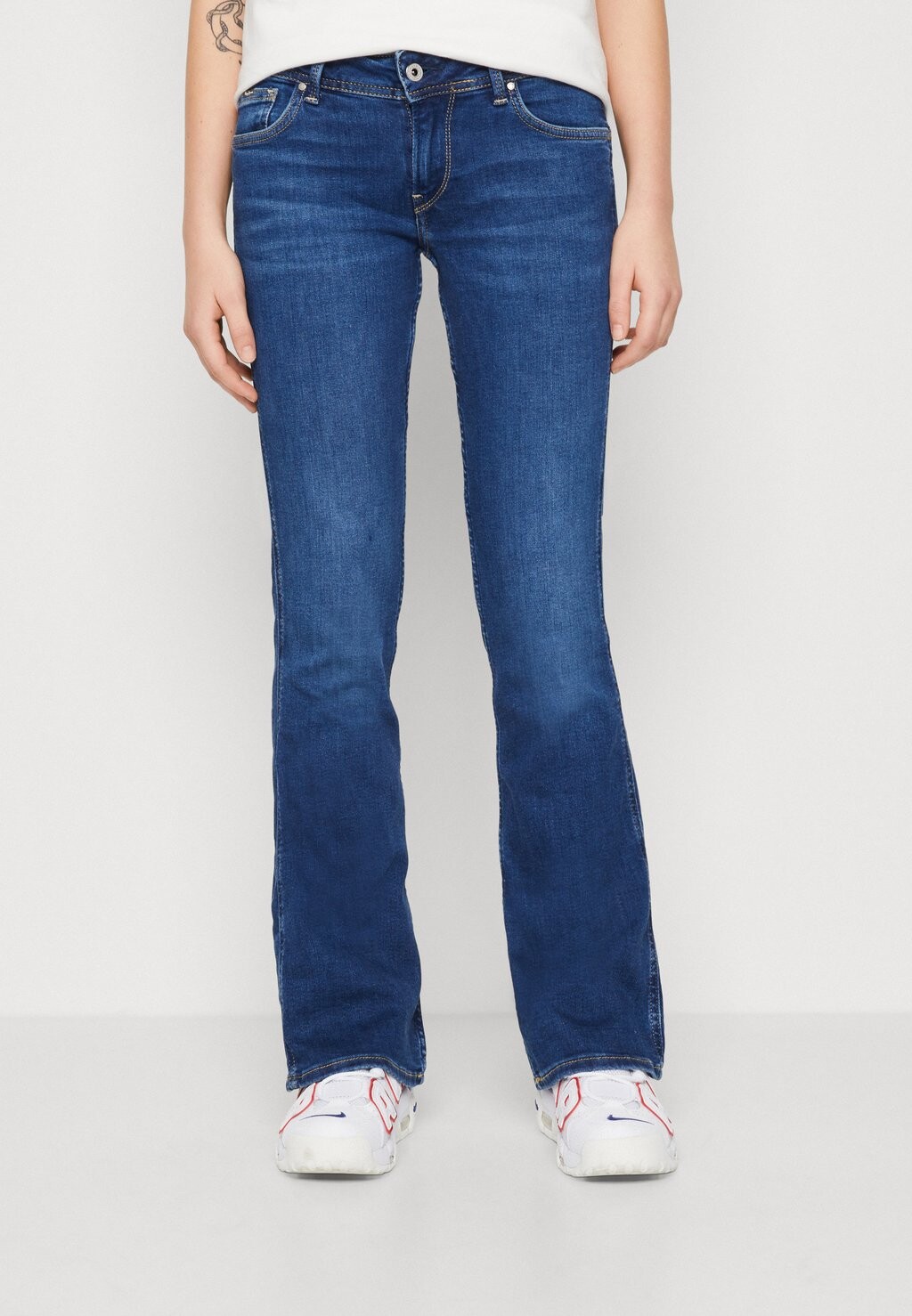 Расклешенные джинсы Pepe Jeans
Расклешенные джинсы Pepe Jeans