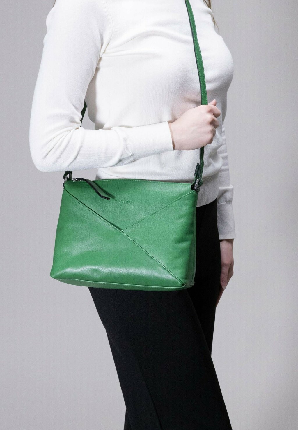 Сумка через плечо RENATE Picard, цвет green, Зеленый, Сумка через плечо RENATE Picard, цвет green
Сумка через плечо RENATE Picard, цвет green, Зеленый, Сумка через плечо RENATE Picard, цвет green