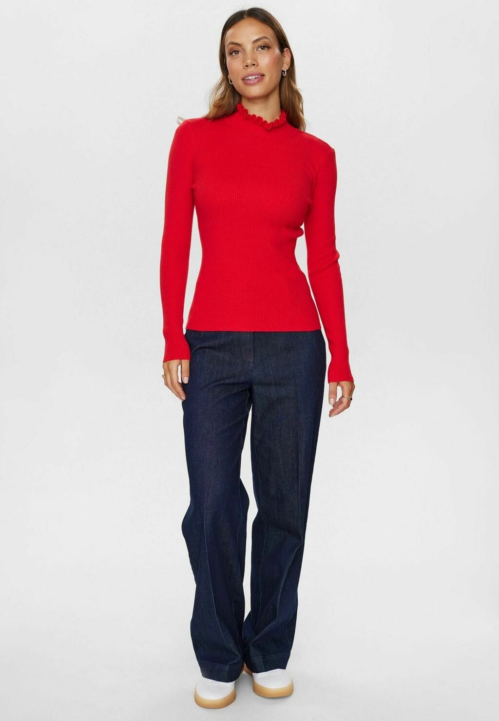 Вязаный свитер SIDANU HIGHNECK Nümph, красный 
Вязаный свитер SIDANU HIGHNECK Nümph, красный