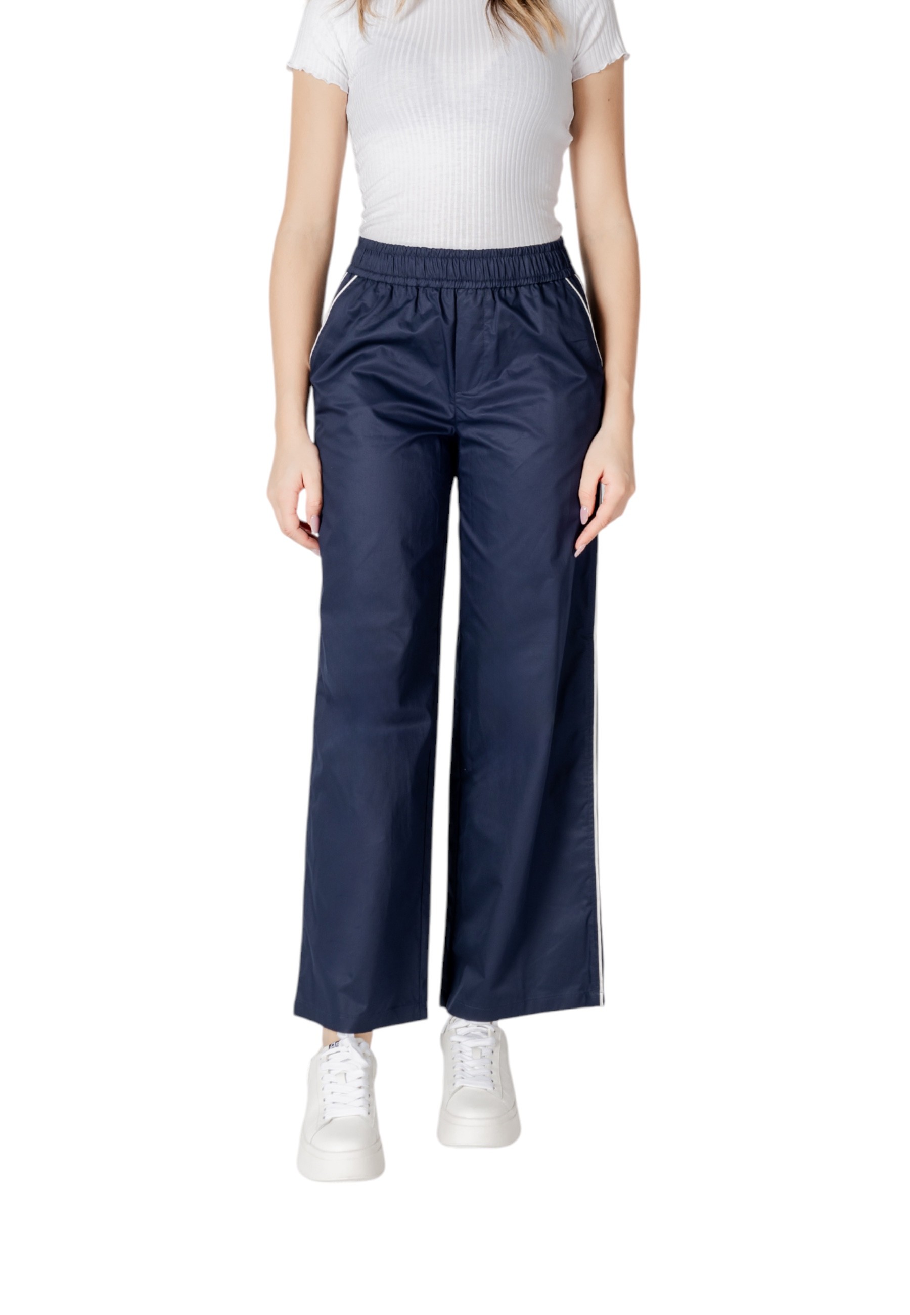 Брюки ONLY
Брюки ONLY