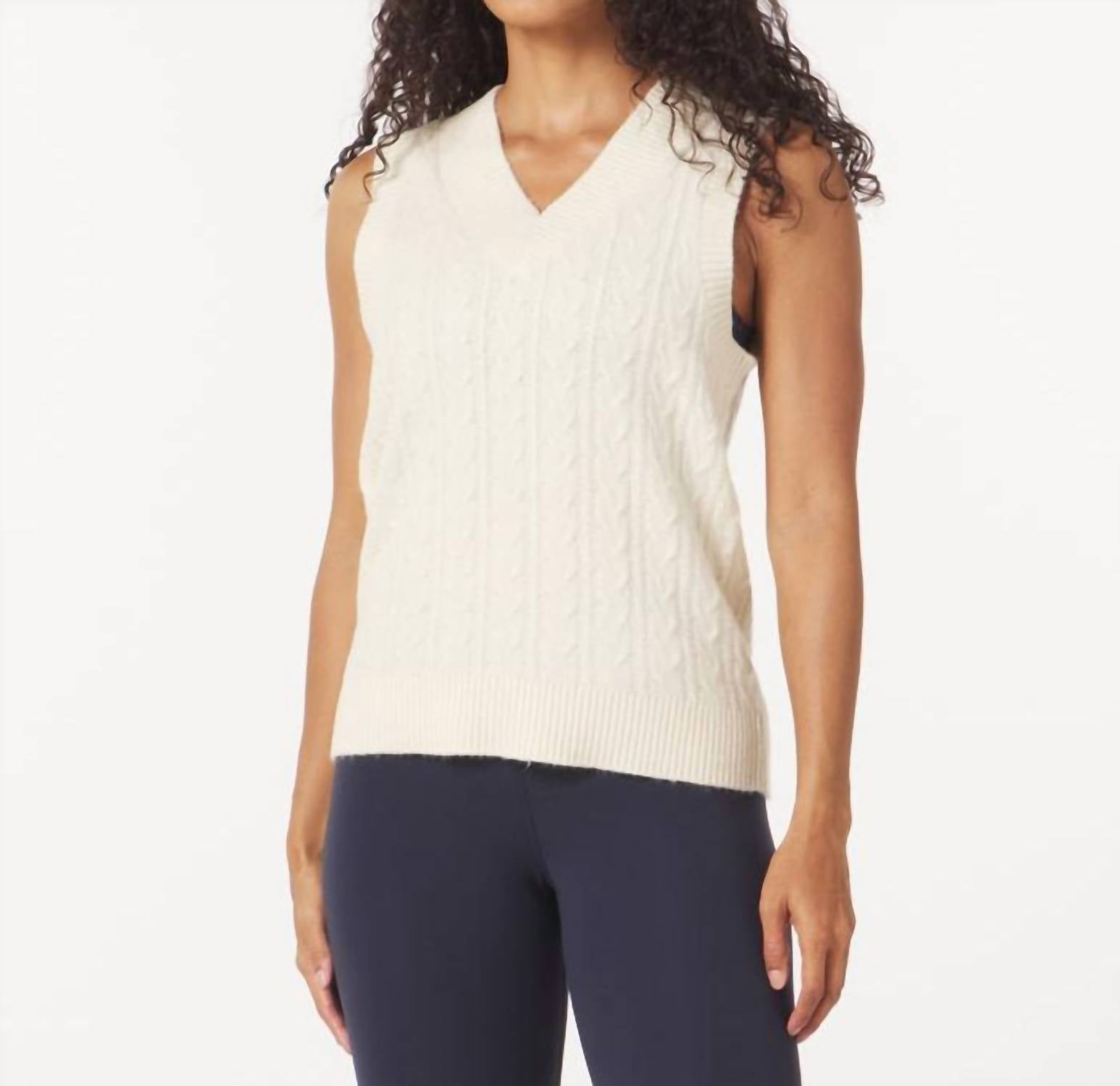 Жилет Hanalei в цвете овсяного молока Glyder, Oatmilk
Жилет Hanalei в цвете овсяного молока Glyder, Oatmilk