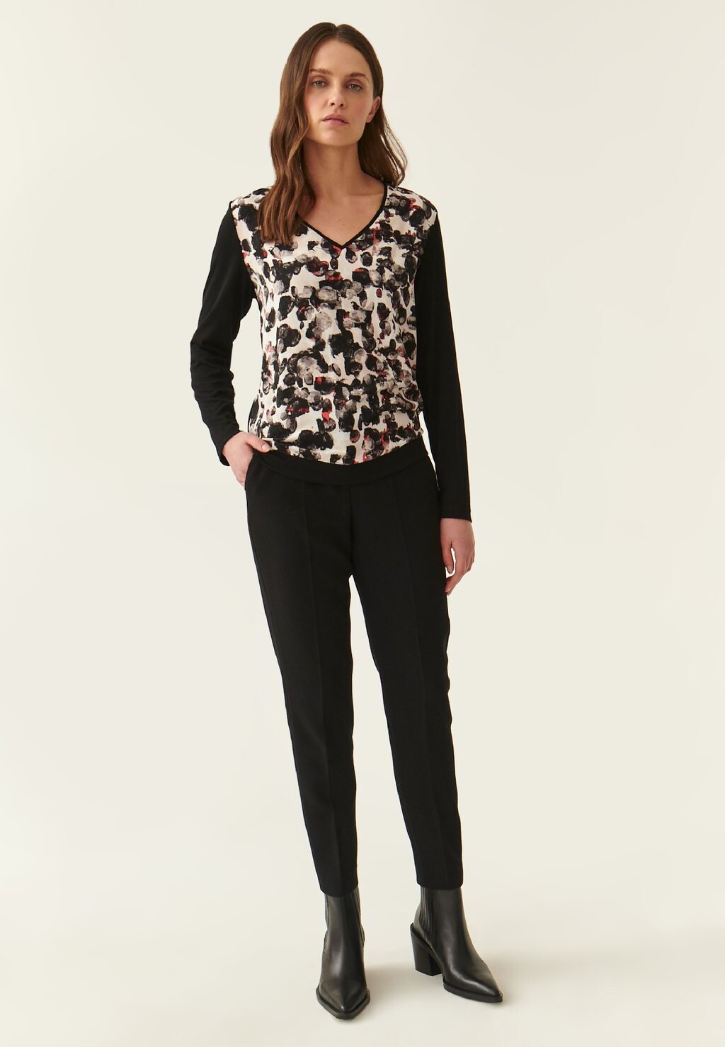 Топ с длинными рукавами DANEKA TATUUM, черный
Топ с длинными рукавами DANEKA TATUUM, черный