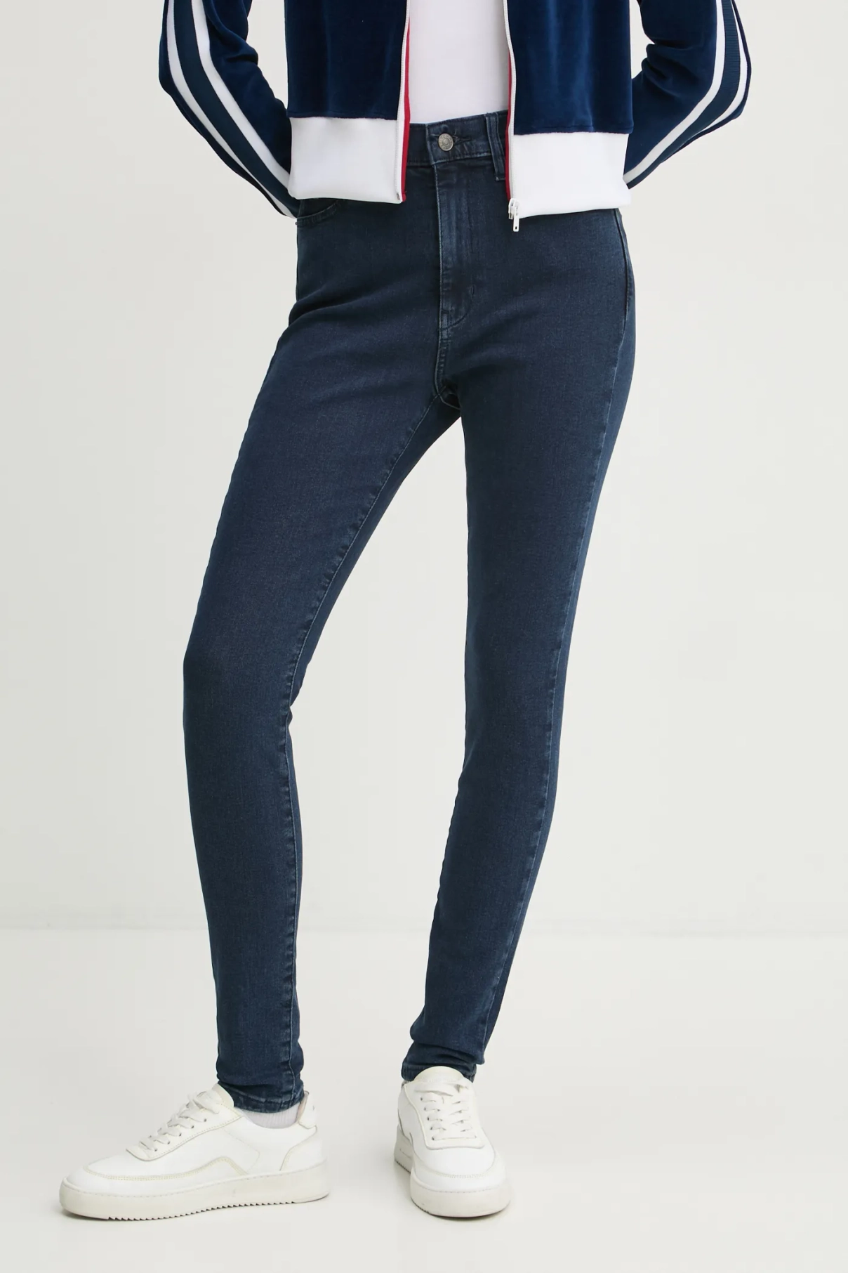 Джинсы Tommy Jeans, темно-синий
Джинсы Tommy Jeans, темно-синий